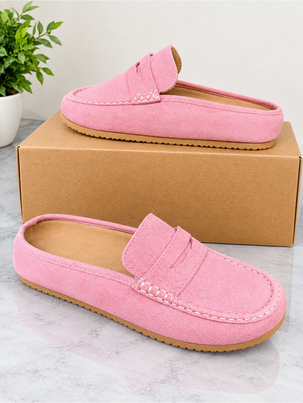 Women’s Pink Suede Slip-On Loafers size 8 comfort gum sole new